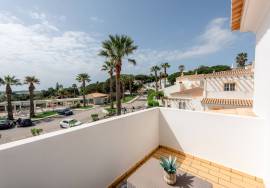 Charming Townhouse with Sea Views in Budens