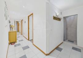 Tavira centre 3 bedroom townhouse with large sun terraces