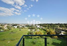 QUARTEIRA  -  CENTER - THREE BEDROOM APARTMENT - SWIMMING POOL