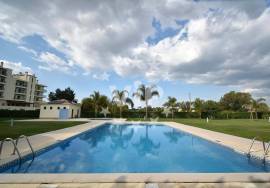 QUARTEIRA  -  CENTER - THREE BEDROOM APARTMENT - SWIMMING POOL
