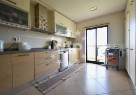 QUARTEIRA  -  CENTER - THREE BEDROOM APARTMENT - SWIMMING POOL