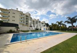 QUARTEIRA  -  CENTER - THREE BEDROOM APARTMENT - SWIMMING POOL