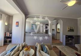 VILLA WITH POOL - PECHÃO - T3