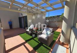 VILLA WITH POOL - PECHÃO - T3