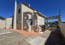VILLA WITH POOL - PECHÃO - T3