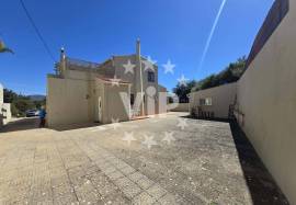 VILLA WITH POOL - PECHÃO - T3