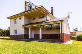 Stunning 4 Bed Villa For Sale in Villafranca del Bierzo, Leon Spain