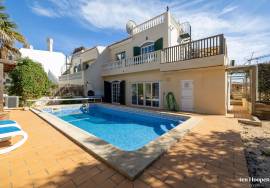 3 Bedroom Semi-Detached Villa - Luz - Lagos