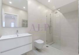 Luxury 3-Bedroom Villa in Quinta Encosta Velha, Budens with Communal Pool Access