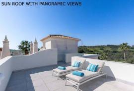 Luxury 3-Bedroom Villa in Quinta Encosta Velha, Budens with Communal Pool Access