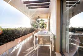 Elegant 2-Bedroom Apartment with Private Rooftop in Pine Hills