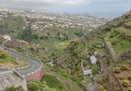 Land for sale in Câmara de Lobos