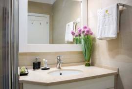 Modern 2 Bedroom Apartment for Rent in Terraços do Pinhal - Vilamoura - with garage and swimming pool