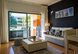 Modern 2 Bedroom Apartment for Rent in Terraços do Pinhal - Vilamoura - with garage and swimming pool