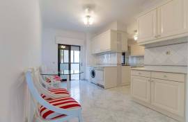 Sea View 180º – Magnificent 3 bedroom apartment in front of Quarteira Beach