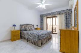 Sea View 180º – Magnificent 3 bedroom apartment in front of Quarteira Beach