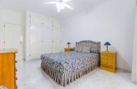 Sea View 180º – Magnificent 3 bedroom apartment in front of Quarteira Beach