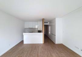 1 bedroom apartment in the area of the Constitution with two fronts
