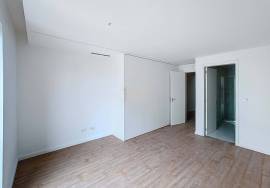 1 bedroom apartment in the area of the Constitution with two fronts