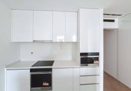 1 bedroom apartment in the area of the Constitution with two fronts