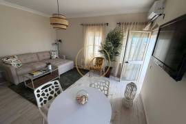 2 Bedroom Apartment with SEA VIEW, Garage, Air conditioning in Quarteira