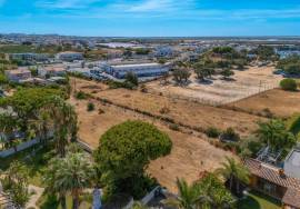 Land for Rent – Ideal for Rent-a-Car / Logistics – 3,500 m² – Faro Airport