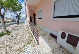 2 Bedroom Apartment with Balcony – Vale de Rãs