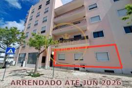 2 Bedroom Apartment with Balcony – Vale de Rãs