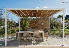 Stylish Renovated 3 Bedroom Villa with Panoramic Views in Alvor
