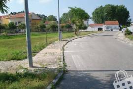 Opportunity! Plots of land with construction area 350m2, in flat and quiet area.  Large Navy City Center.