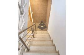 Spacious Five-Bedroom Villa in Laranjeiro e Feijó