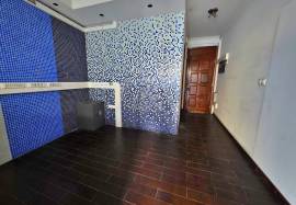 SHOP + WAREHOUSE IN FUNCHAL