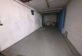 SHOP + WAREHOUSE IN FUNCHAL
