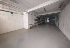 SHOP + WAREHOUSE IN FUNCHAL