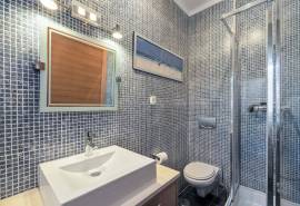 Ferragudo - 2+1 bedroom end townhouse with sea views and private pool