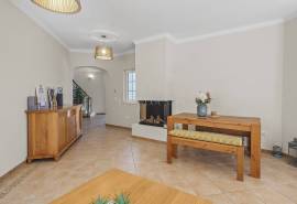 Carvoeiro - Charming 3-Bedroom Villa with Heated Pool Near Carvoeiro