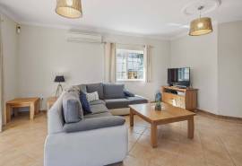 Carvoeiro - Charming 3-Bedroom Villa with Heated Pool Near Carvoeiro