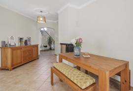 Carvoeiro - Charming 3-Bedroom Villa with Heated Pool Near Carvoeiro