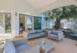 Carvoeiro - Charming 3-Bedroom Villa with Heated Pool Near Carvoeiro