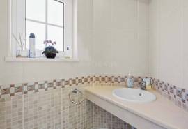 Carvoeiro - Charming 3-Bedroom Villa with Heated Pool Near Carvoeiro