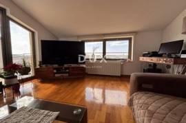ŠIBENIK, CRNICA – Maisonette-Wohnung mit Aussicht und Garage, 250 m²