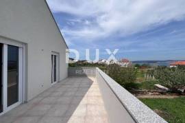 PAŠMAN ISLAND, TKON - Two-storey house with sea view in high unfinished condition