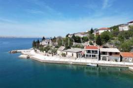 House Barić Draga, Karlobag, 114,43m2