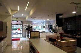 Pula, center, street shop/business space in an attractive location 177.10 m², EXCELLENT INVESTMENT