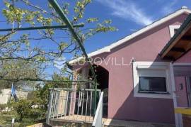 Zadar, Smoković house with spacious land, exceptional investment opportunity