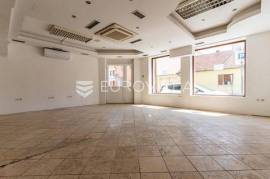 Požega, spacious business premises 94 m²