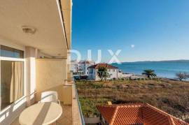 ZADAR, SUKOŠAN - Spacious apartment house by the sea