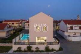 ZADAR, NIN – Exclusive villa first row to the sea