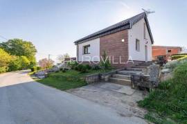 Beretinec, single-storey house with a garage and a yard