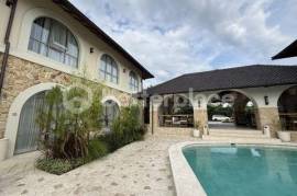 Spacious 2 Bedroom Apartment in Prime Sanur Location
